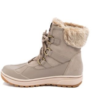 Baretraps Danula fur lined leather upper snow winter boots size 6.5M